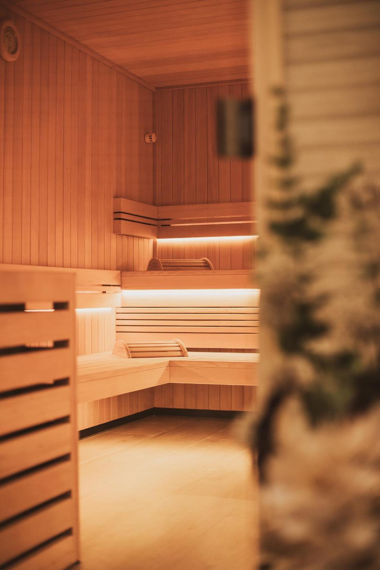 Das Erz Medical Spa & Hotel Rottendorf Extérieur photo