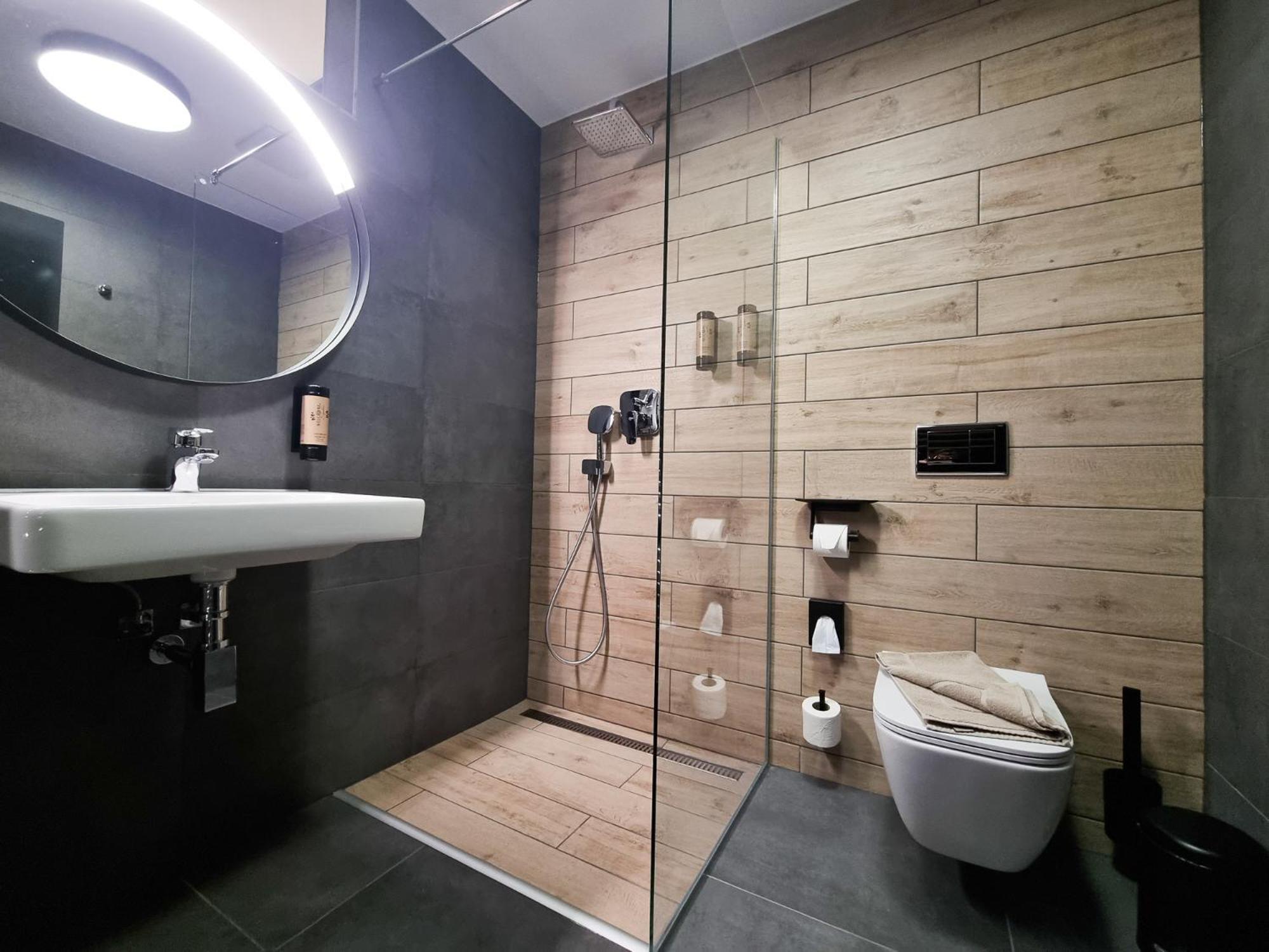 Das Erz Medical Spa & Hotel Rottendorf Extérieur photo